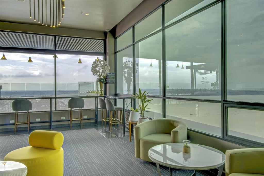 Posezení v ubytování DoubleTree by Hilton Guayaquil