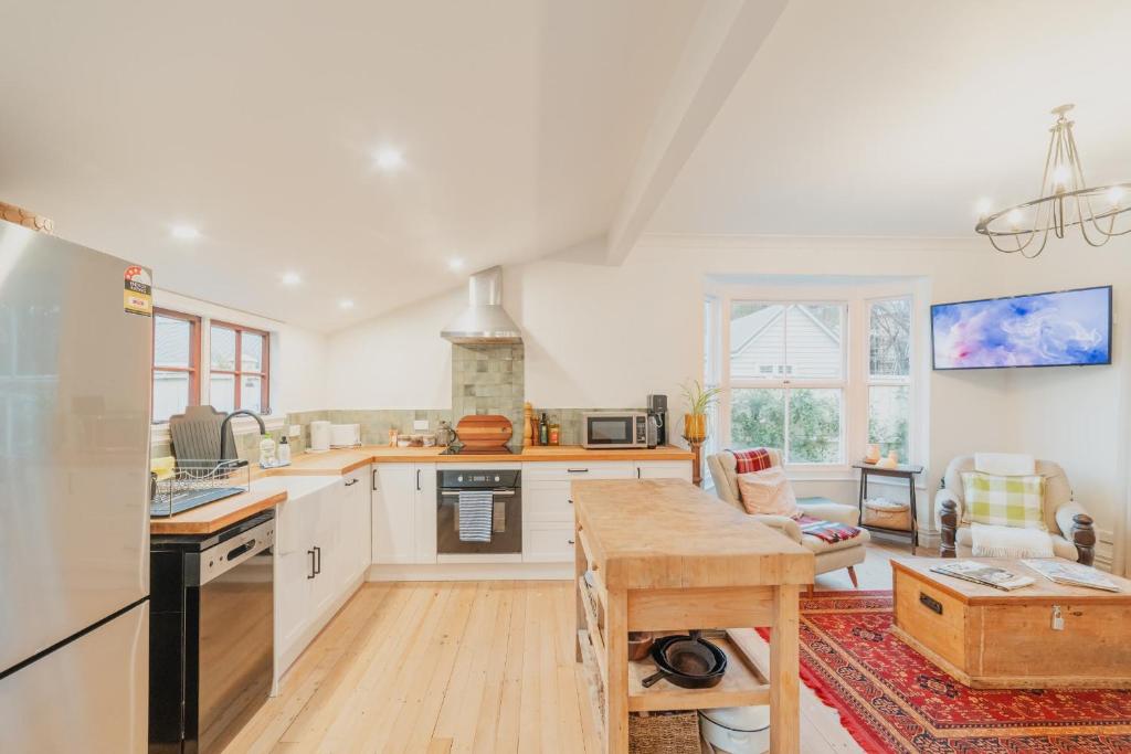 Stylish Central Cottage - Modern Heating & Parking - Resim 18