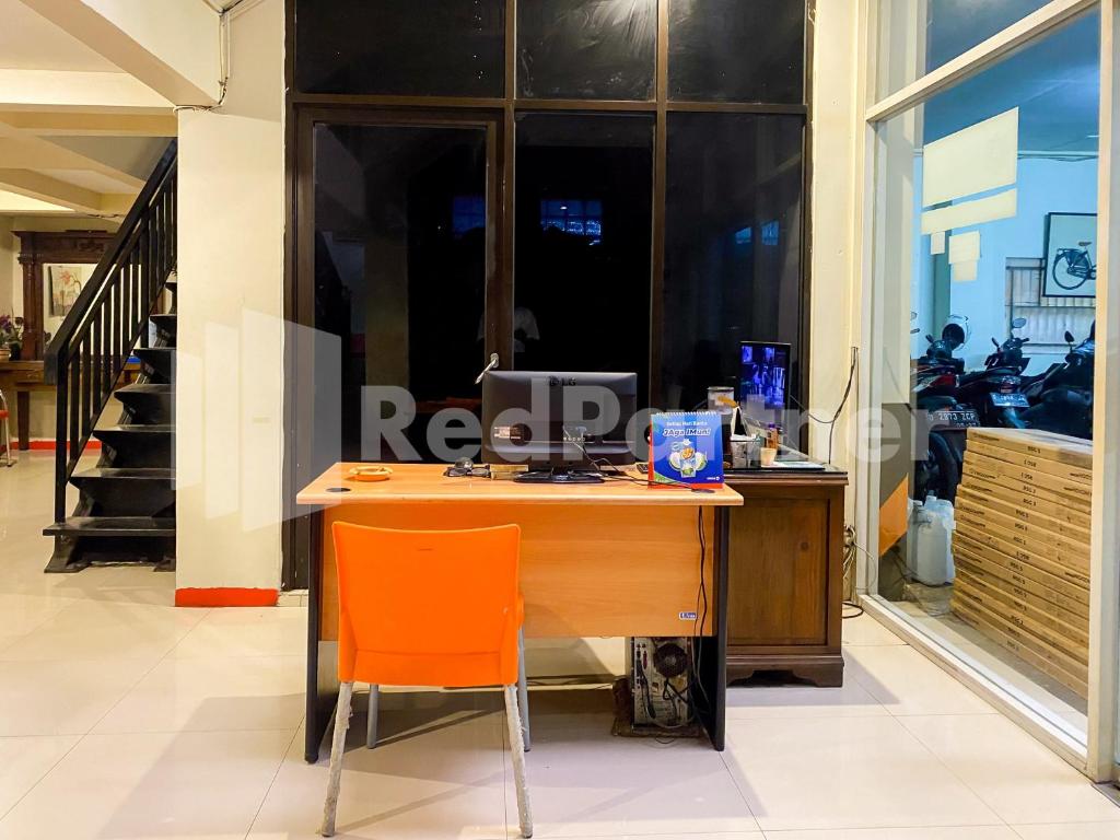 Fotografie z fotogalerie ubytování Audah Guesthouse Syariah RedPartner v destinaci Jakarta