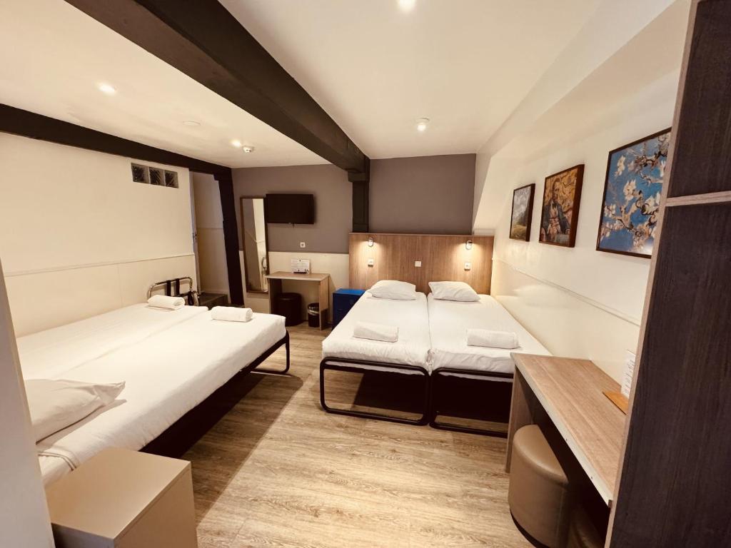 Hotel Old Quarter - Resim 38