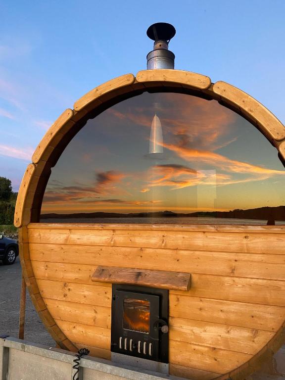 Fotografie z fotogalerie ubytování Winki Waves Surf Lodge - Sauna Included v destinaci Kerrykeel