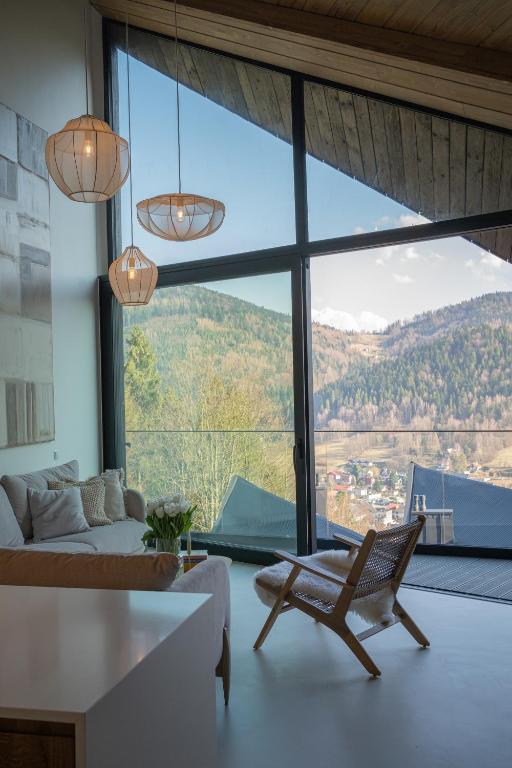 Turystyczna Apartments - Three-Bedroom Apartment