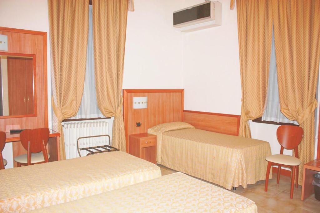 Piccolo Hotel - Resim 20