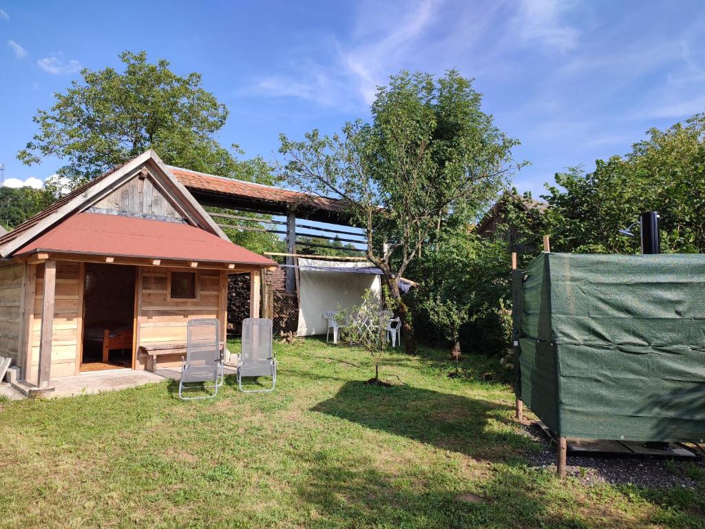 Zahrada ubytování Rustic glamping on a farm