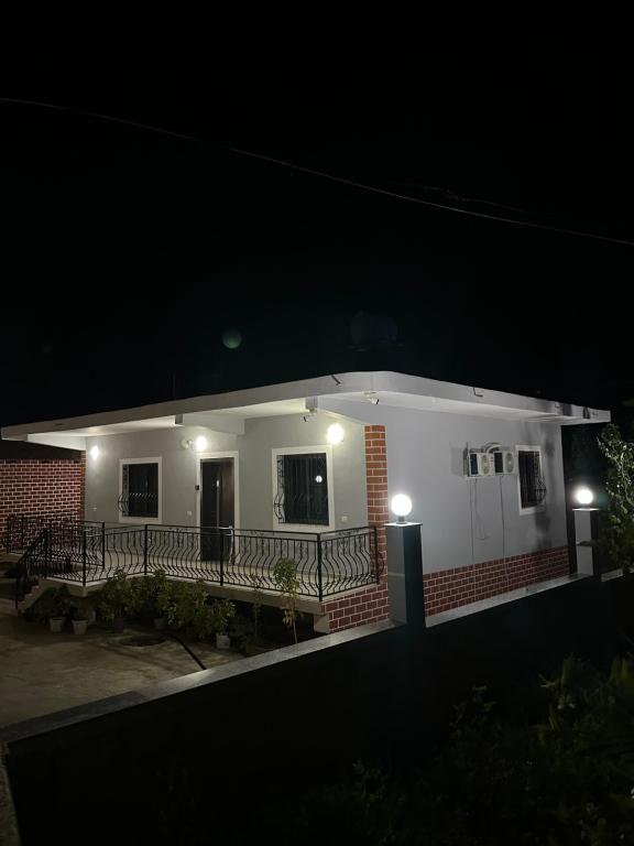 Budova, kde se vila nachází
