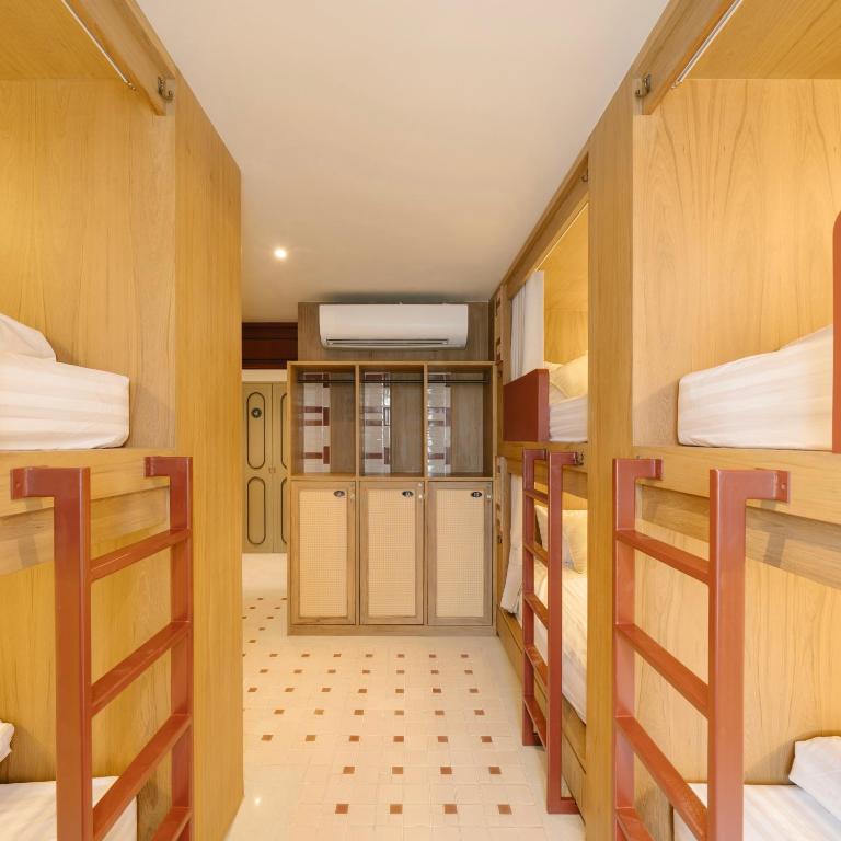 Angmo Hostel by Amaka - 14