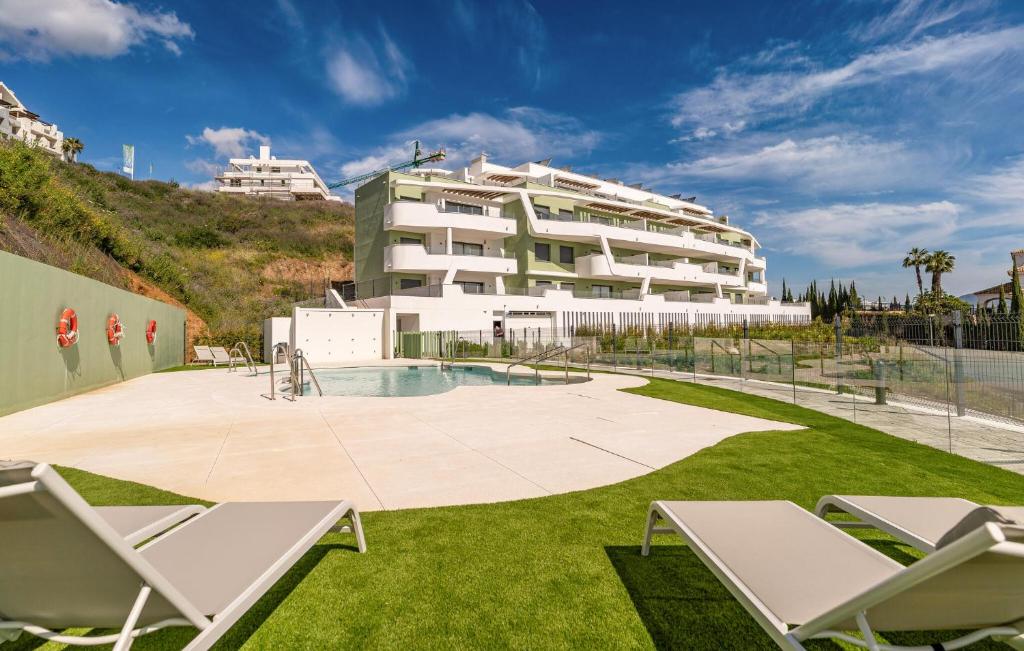 Πισίνα στο ή κοντά στο Beautiful Apartment In Fuengirola