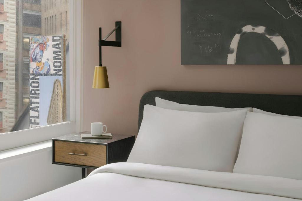 Cama ou camas em um quarto em Flatiron Hotel, Sonder by Marriott Bonvoy