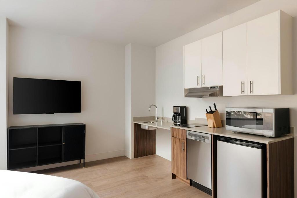 Kuchyň nebo kuchyňský kout v ubytování Sonder by Marriott Bonvoy Pivot Apartments Capitol Hill