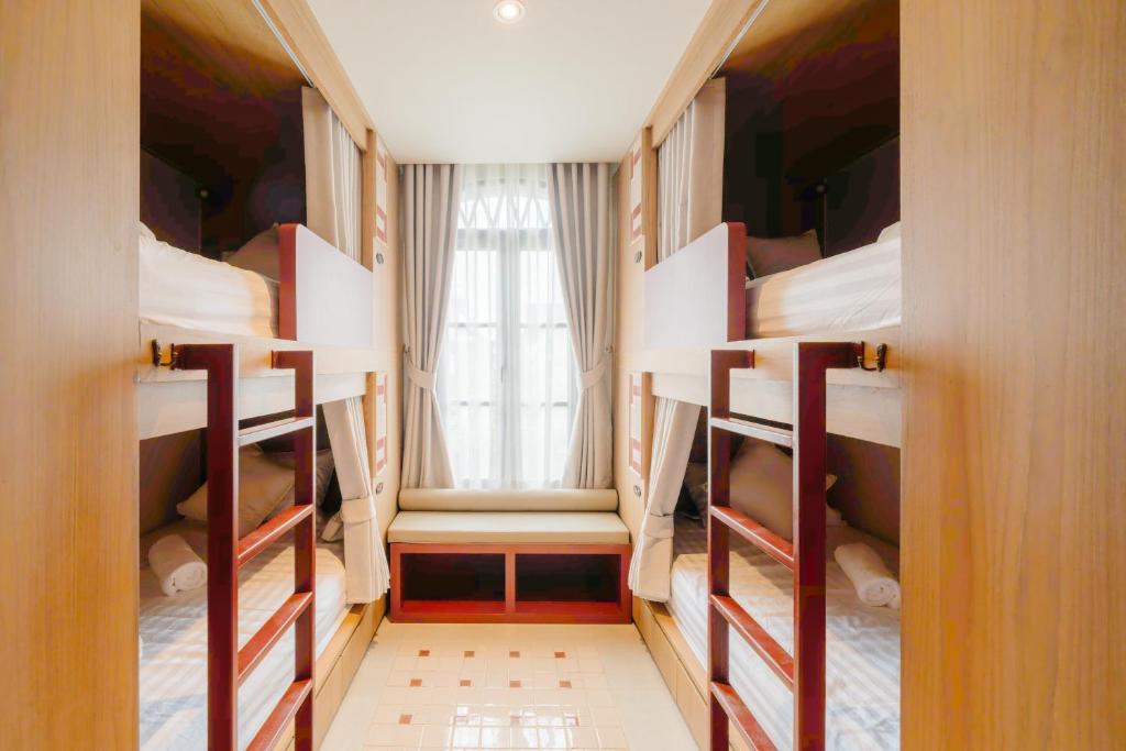 Angmo Hostel by Amaka - 9