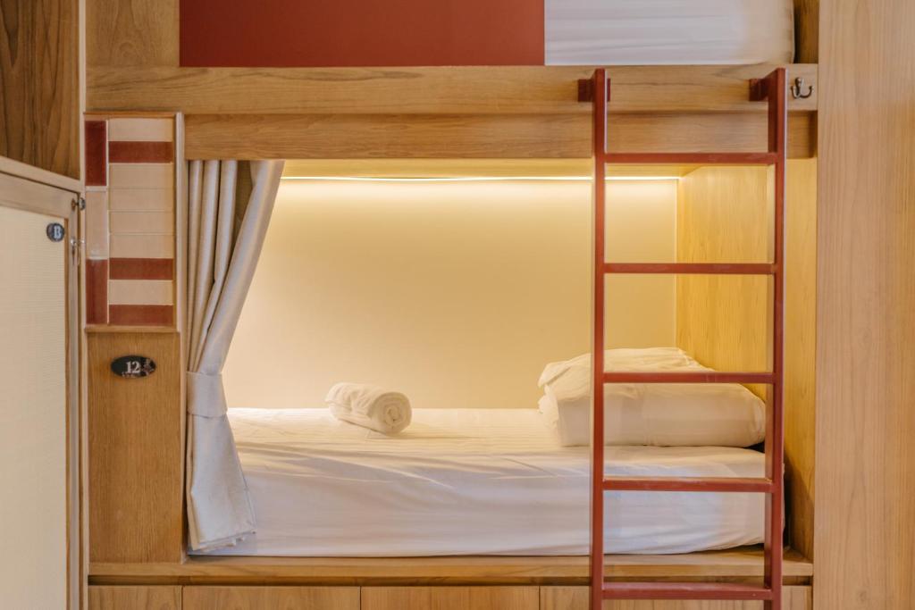 Angmo Hostel by Amaka - 10