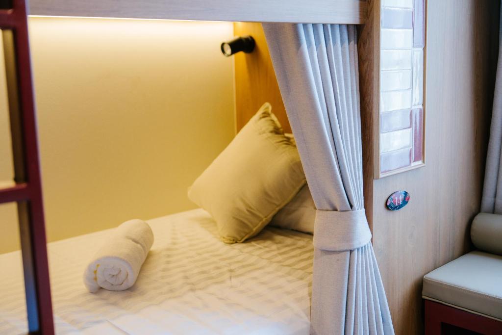 Angmo Hostel by Amaka - 11