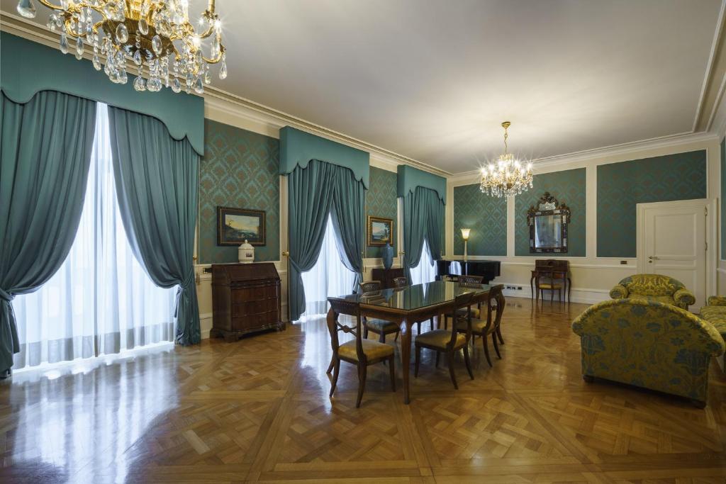 Eurostars Hotel Excelsior - Resim 30