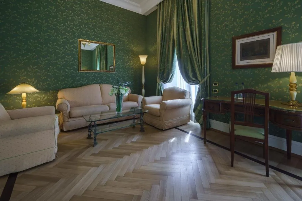 Standard Suite with Sea View
