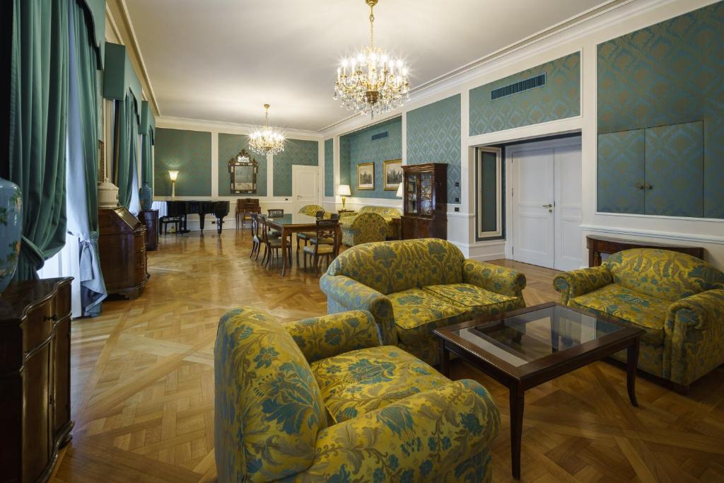 Eurostars Hotel Excelsior - Resim 37