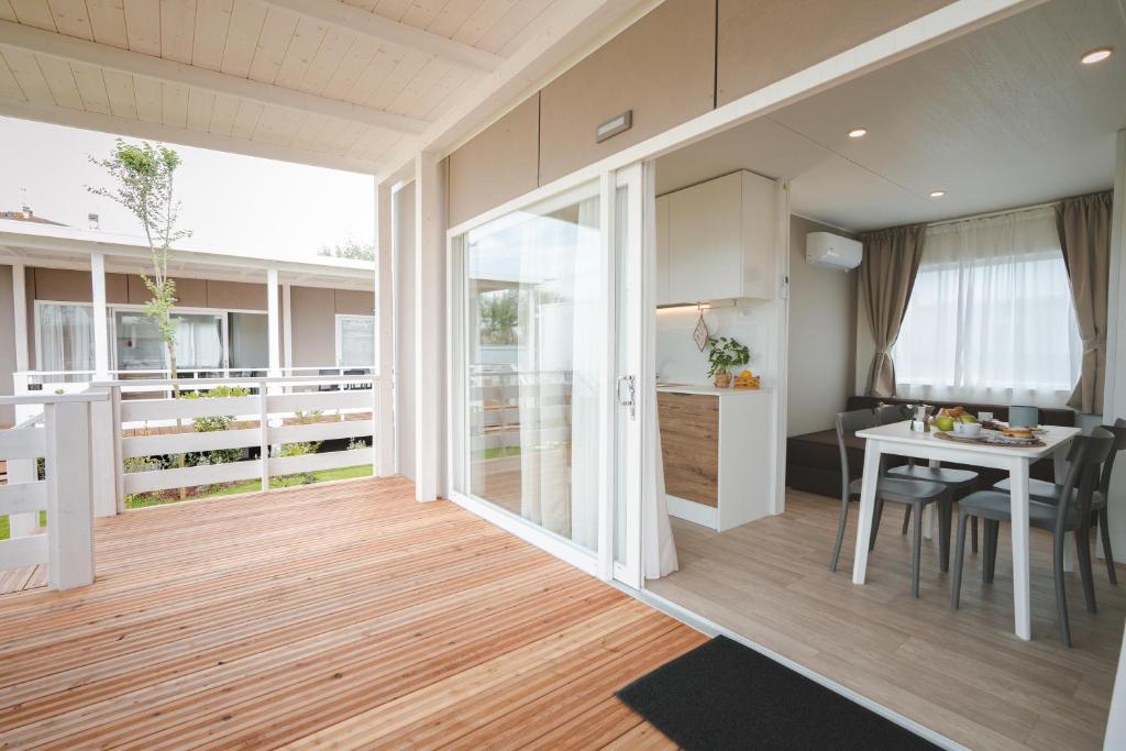 Balkón nebo terasa v ubytování Miramare Camping Village