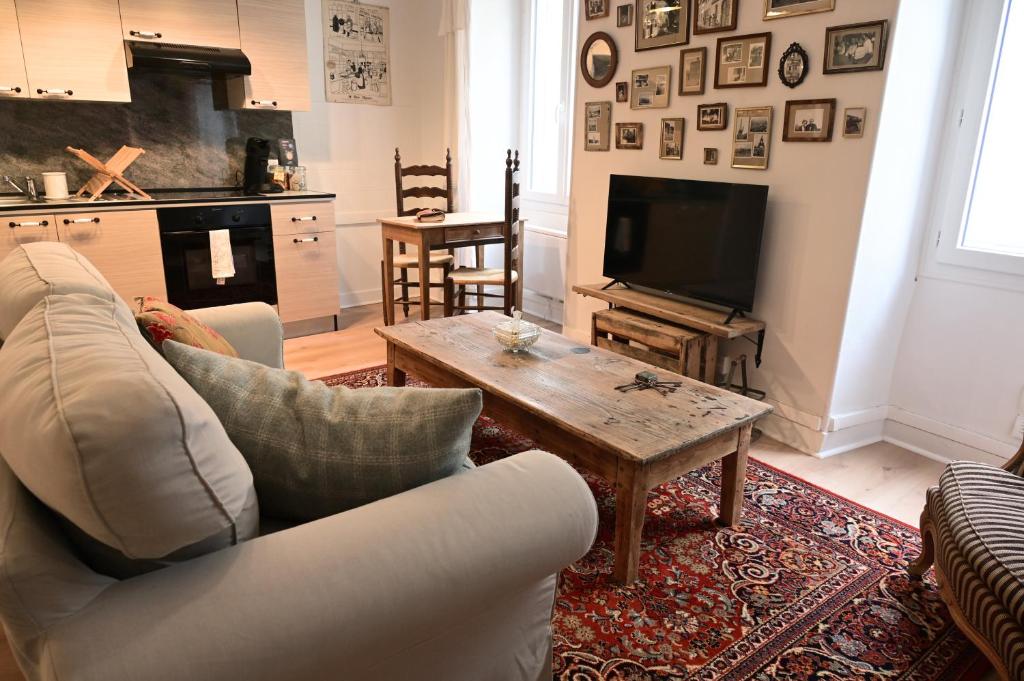 Posezení v ubytování La Brocante - Meilleurhote-Brioude