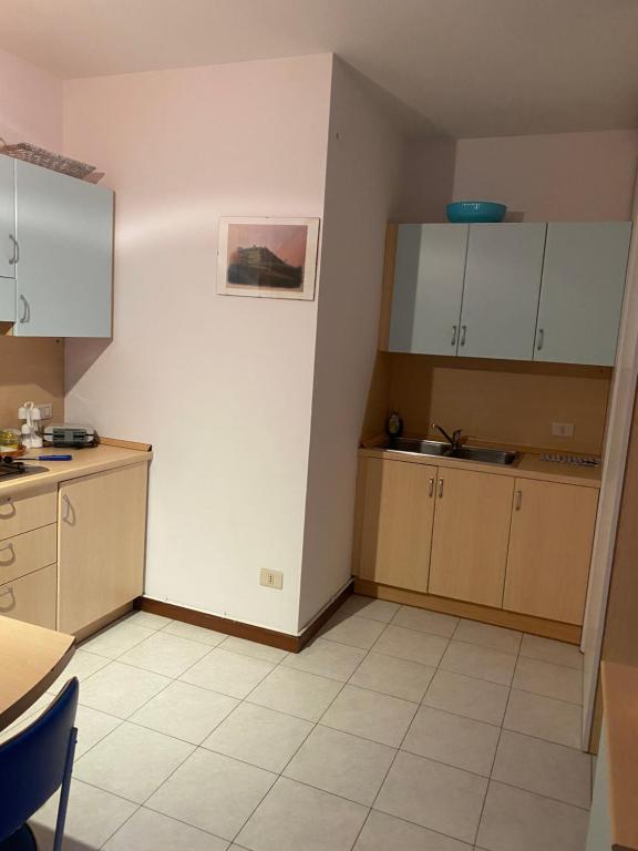 Kuchyň nebo kuchyňský kout v ubytování Mini appartamento blu