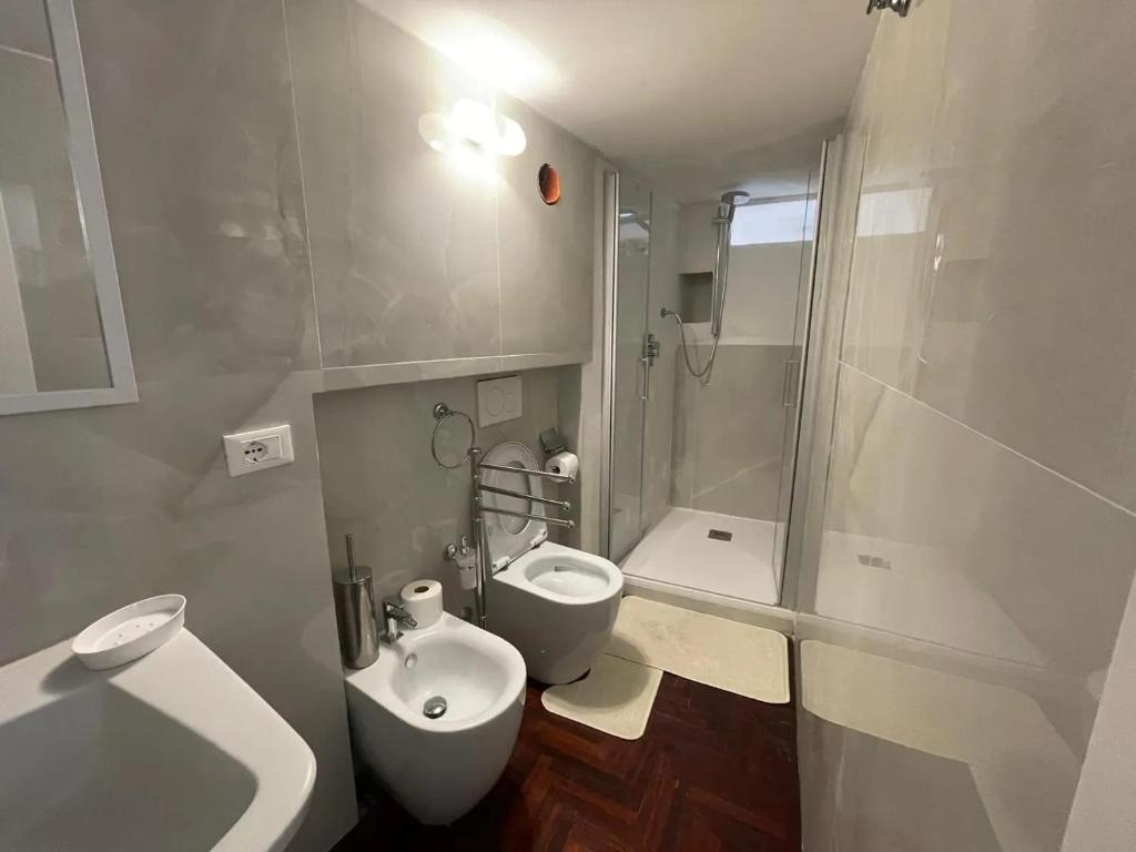 Kúpeľňa v ubytovaní Comfortable Apartment in the Heart of Rome, 65m², City View