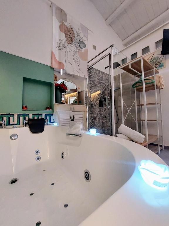 A bathroom at Squisita Home