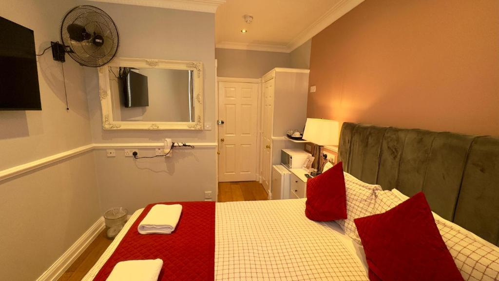 Classic Hyde Park Hotel - Resim 21