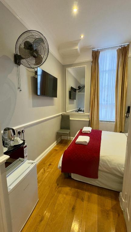 Classic Hyde Park Hotel - Resim 16