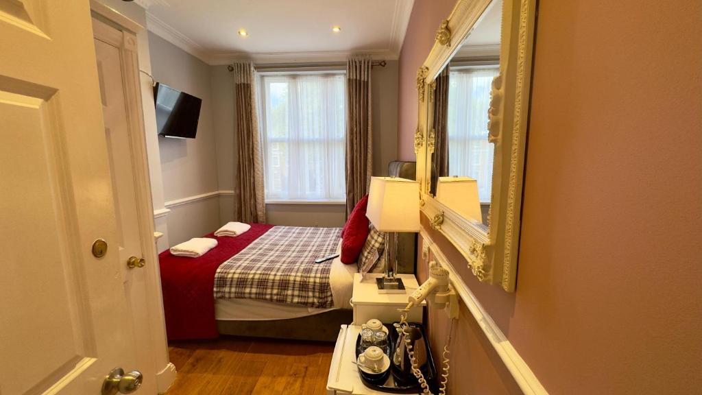 Classic Hyde Park Hotel - Resim 30