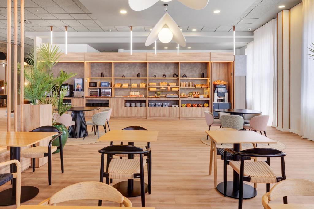 B&B HOTEL Alicante - Resim 40