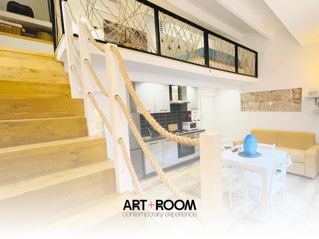 Khu vực ghế ngồi tại Dalì Art Room Studio Apartment