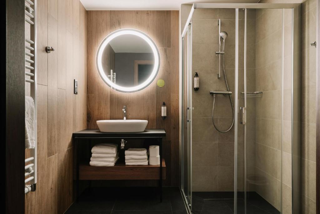 Koupelna v ubytování Forest Park Resort & SPA