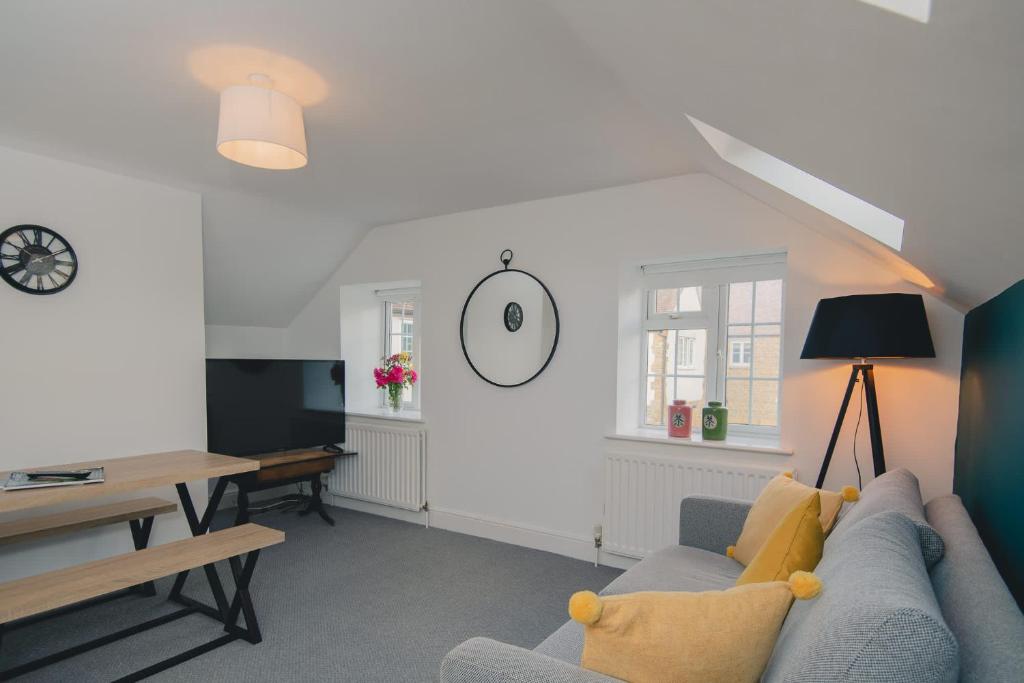 Posezení v ubytování Lovely 2 Bedroom Cottage In The Heart Of Adderbury
