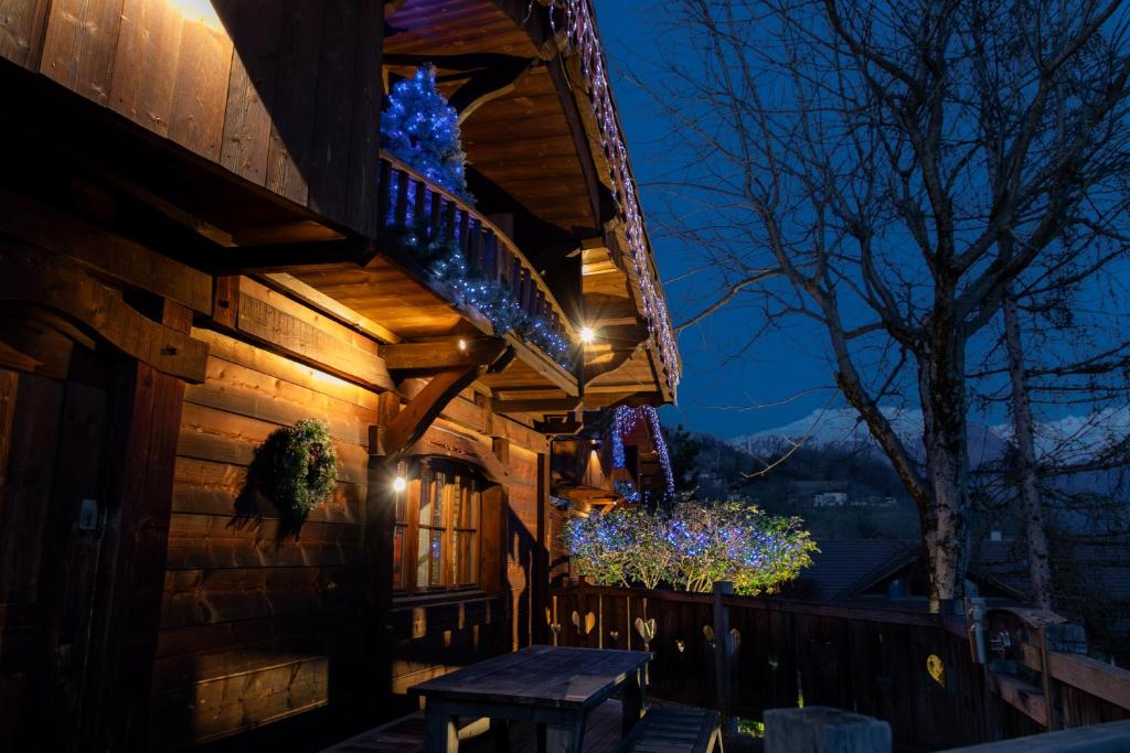 Balkón nebo terasa v ubytování Les Greniers du Mont Blanc