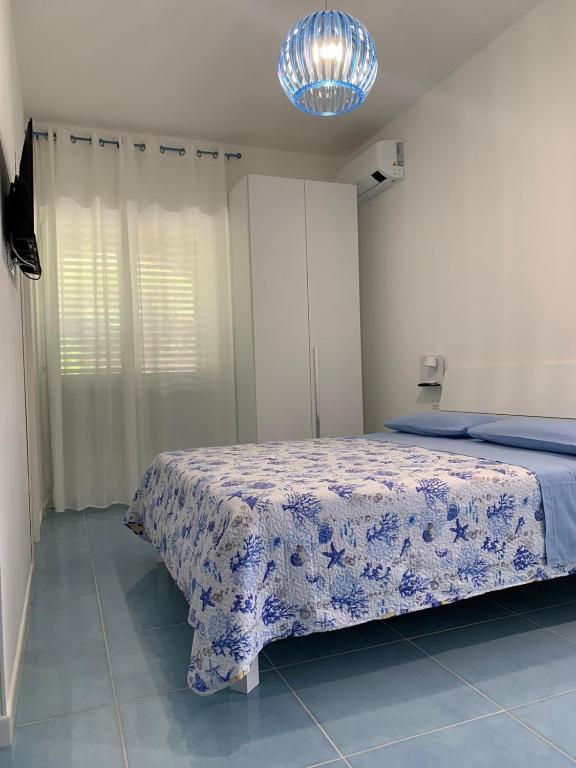 La Finestra sul Mare - Vierpersoonskamer Met Uitzicht Op De Bergen