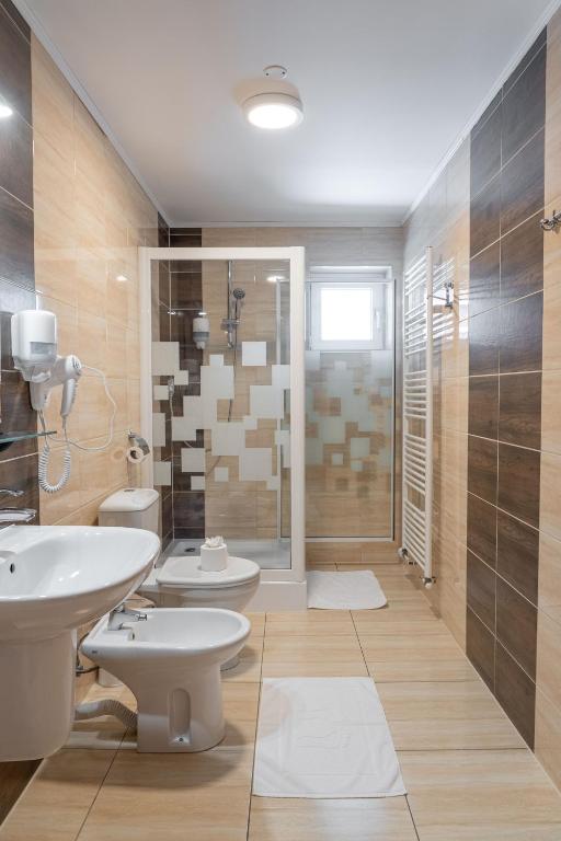 Koupelna v ubytování Hotel Toliar