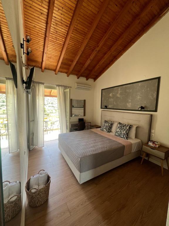Postel nebo postele na pokoji v ubytování Villa Flower