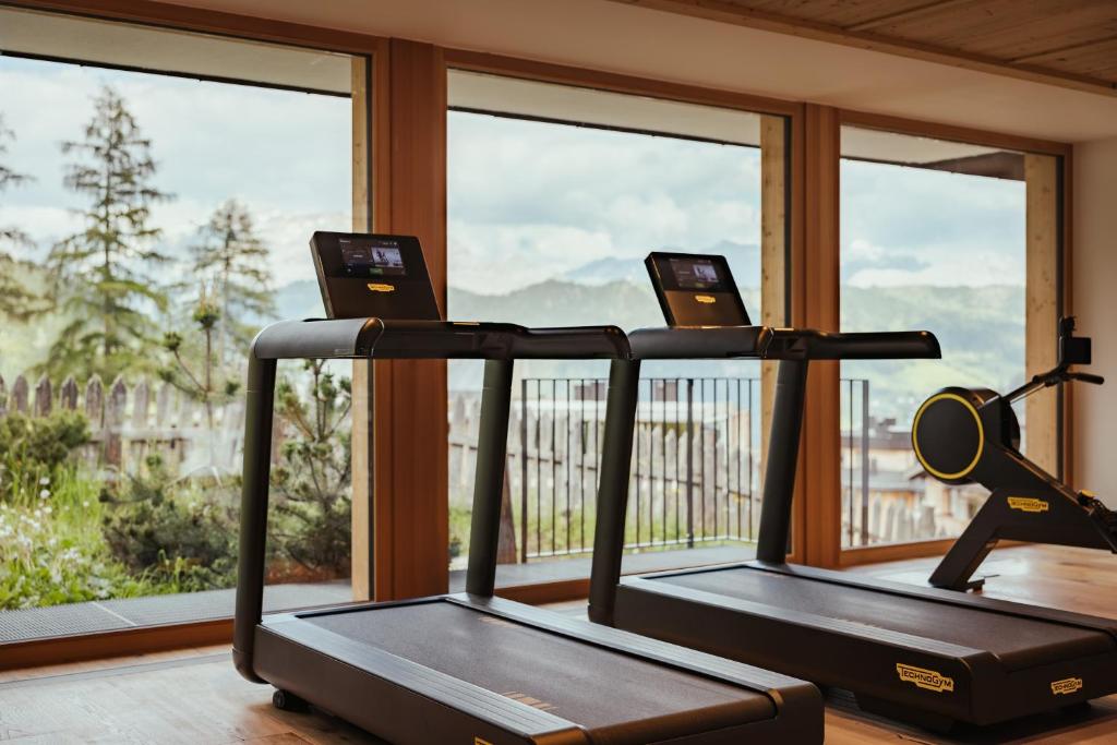 Fitness centrum a/nebo fitness zařízení v ubytování Kolfuschgerhof Mountain Resort