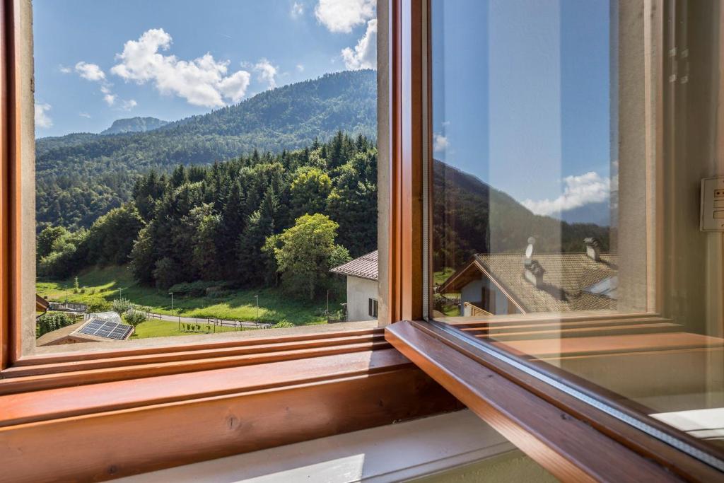 Nespecifikovaný výhled na hory nebo výhled na hory při pohledu z apartmánu
