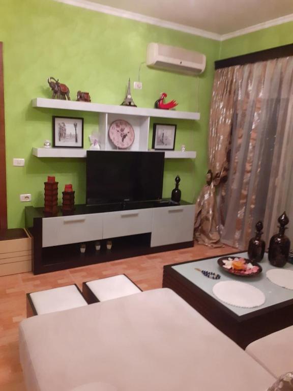 Iliana Home Apartment