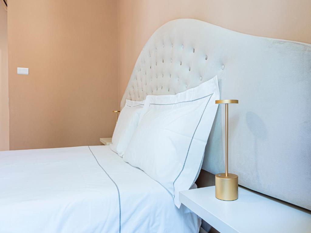 Luxury Sant'Ambrogio Apartment - 4