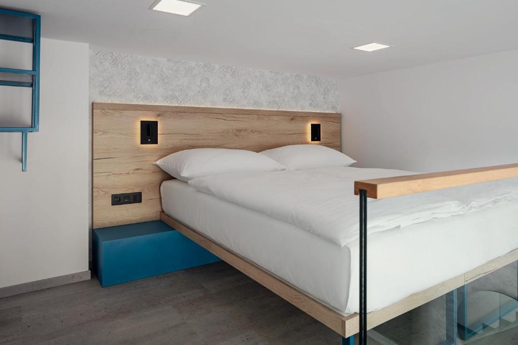 
Duplex Quadruple Room
