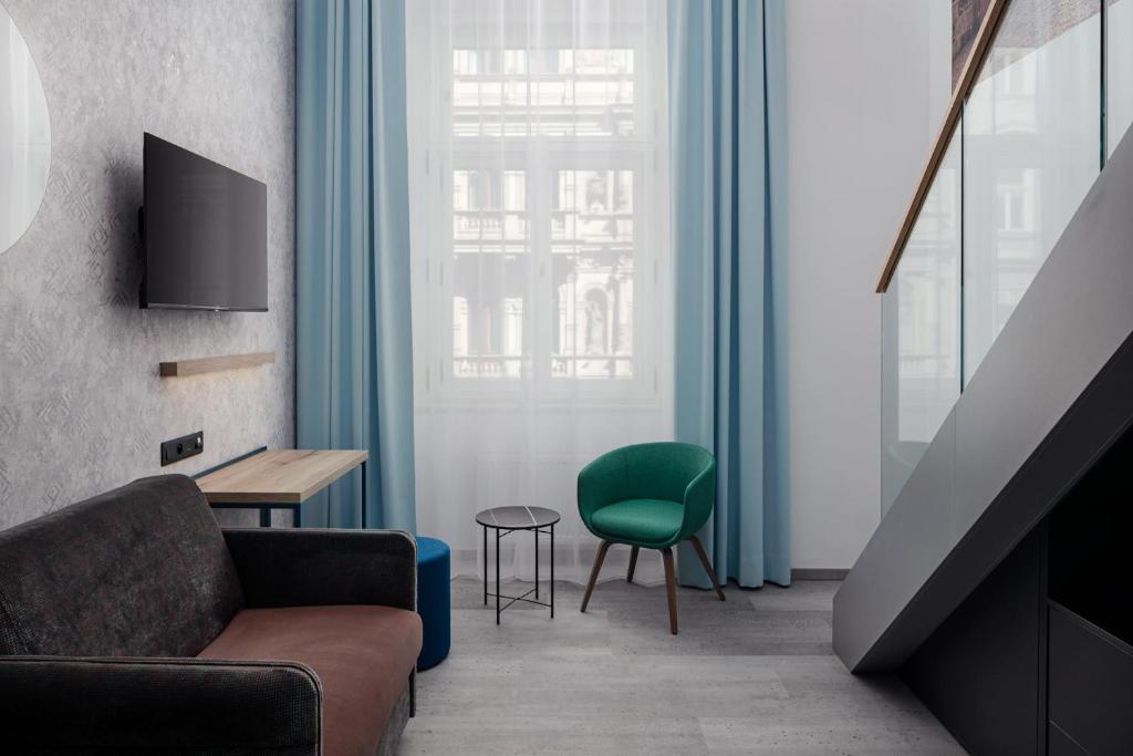 EA Hotel Moment Self Check-In - Resim 26