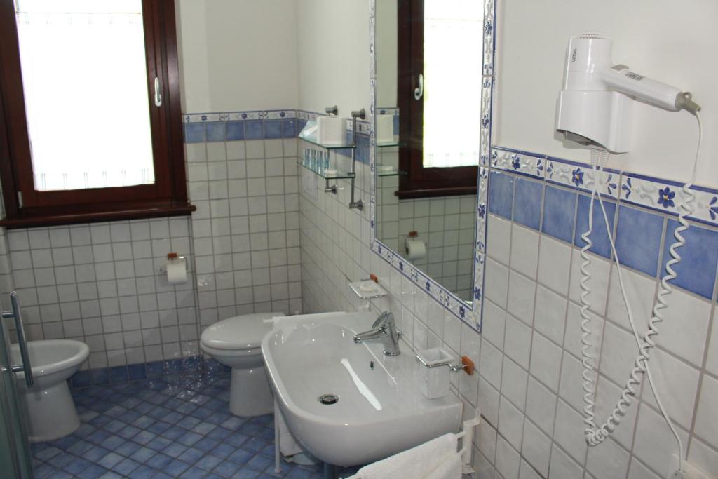Koupelna v ubytování La Piazzetta Affittacamere B&B