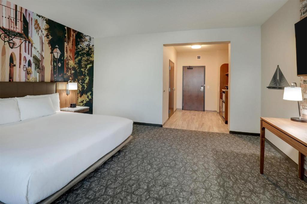 Drury Plaza Hotel North Charleston photo