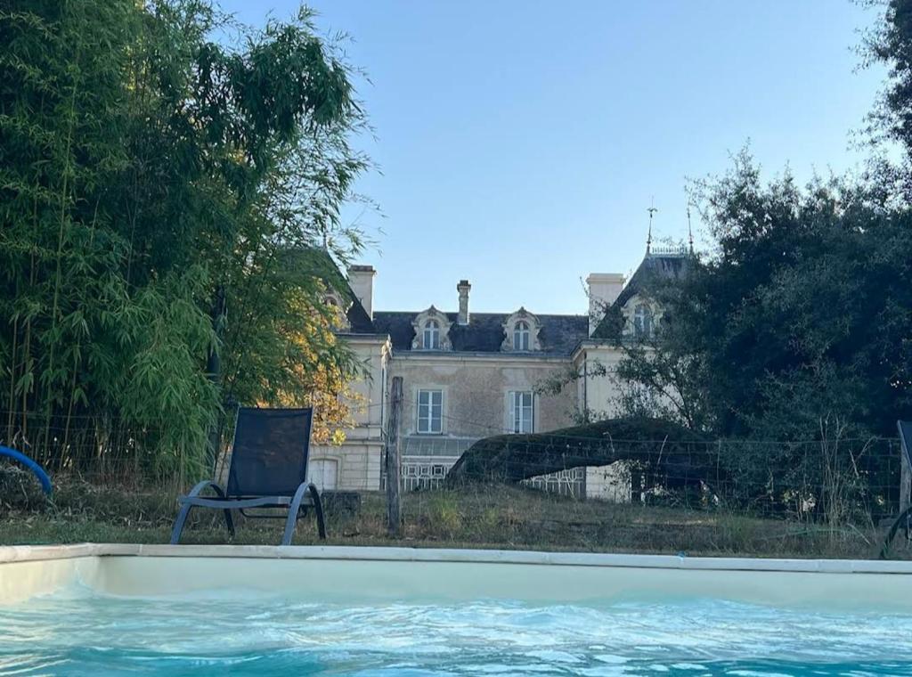 Chateau de Maisonneuve - Habitación Doble Con Vistas Al Jardín