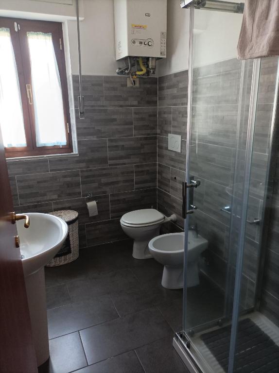 A bathroom at Affittacamere Piagge