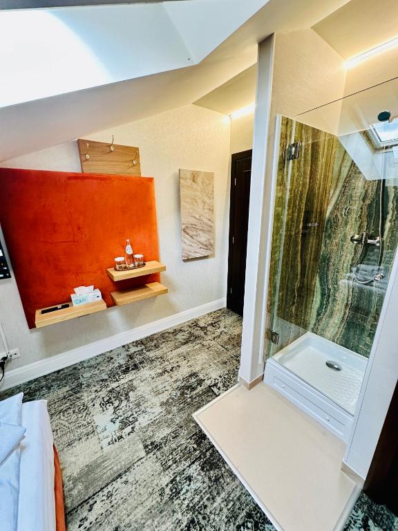 Villa & Restaurant Levoslav House - Resim 23