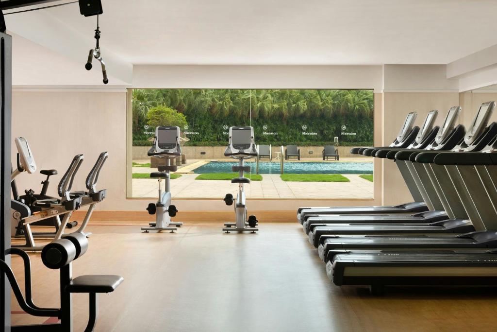 Fitness centrum a/nebo fitness zařízení v ubytování Sheraton Dongguan Hotel