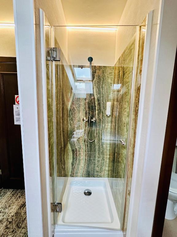 Villa & Restaurant Levoslav House - Resim 22