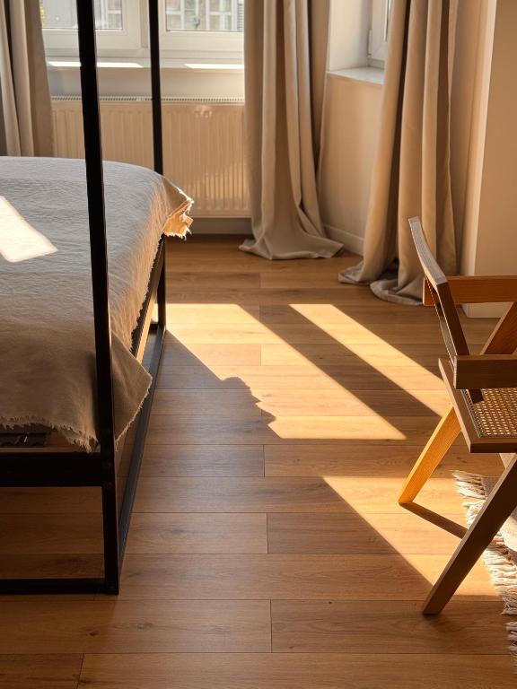 all for Sophie apartments - Bezpłatny Parking & Palarnia Kawy i Pracownia Artystyczna w Kamienicy - Free Parking & Art and Coffee in Historic Building - 11