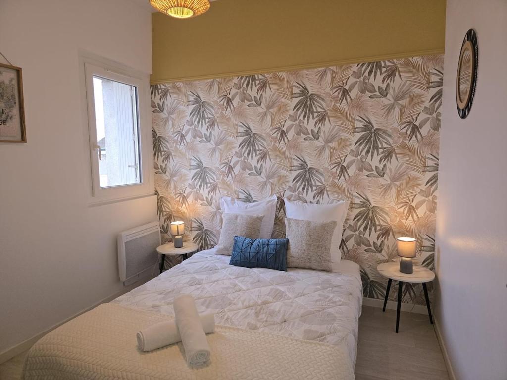 Postel nebo postele na pokoji v ubytování La Petite Corderie Calme, Parking Gratuit